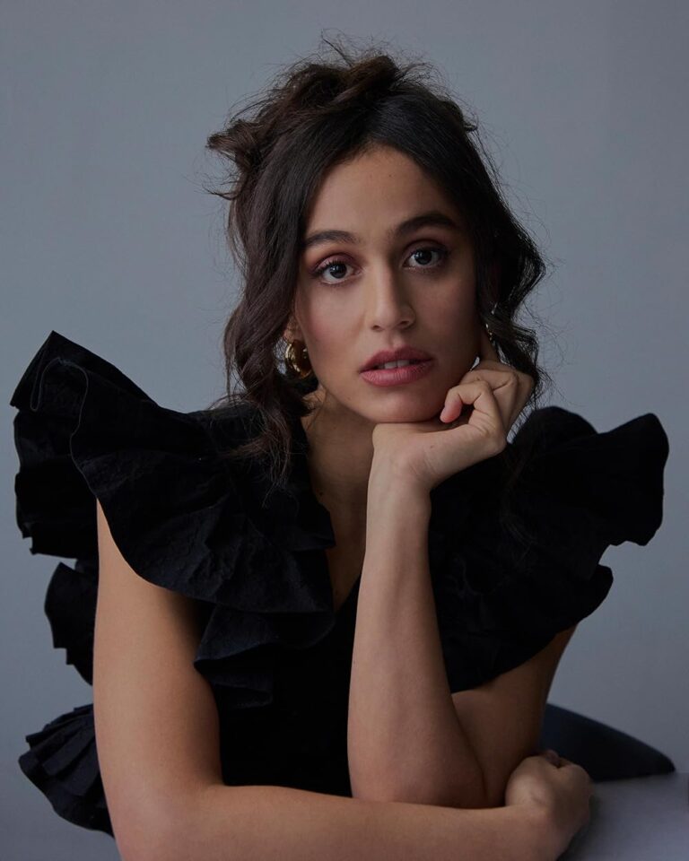 Robyn Cara Body Measurements