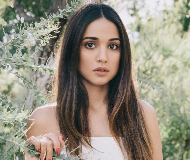 Summer Bishil Body Measurements